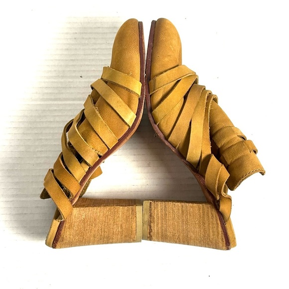 Free People Byron Suede Mules Strappy Heeled Shoes Slide On Size 37 US 7 - Picture 10 of 12